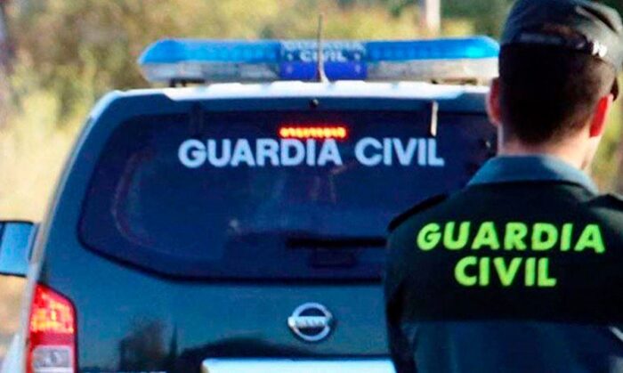 La Guardia Civil ha detenido en Benamejí a dos personas como presuntas autoras de un delito de robo con fuerza