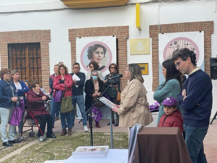 La cena de la mujer y la presentación de la revista