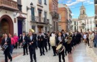 Priego de Córdoba inaugura la calle Río con juegos tradicionales, música y una visita teatralizada