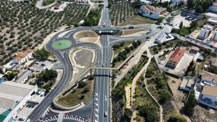 Finalizan las obras de mejora de seguridad vial en la A-339 a su paso por Priego de Córdoba