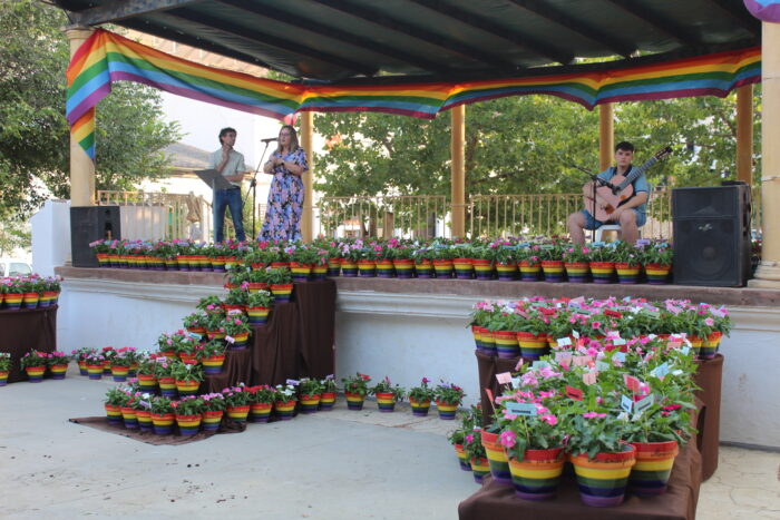 El Ayuntamiento de Almedinilla celebra el Día Internacional del Orgullo LGTBI+