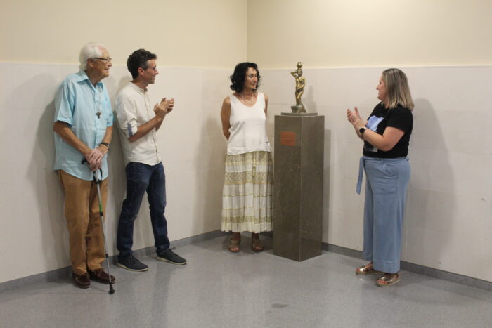 Donación de esculturas de los artistas Anna Maugar Mariani y François Gabriel Mariani