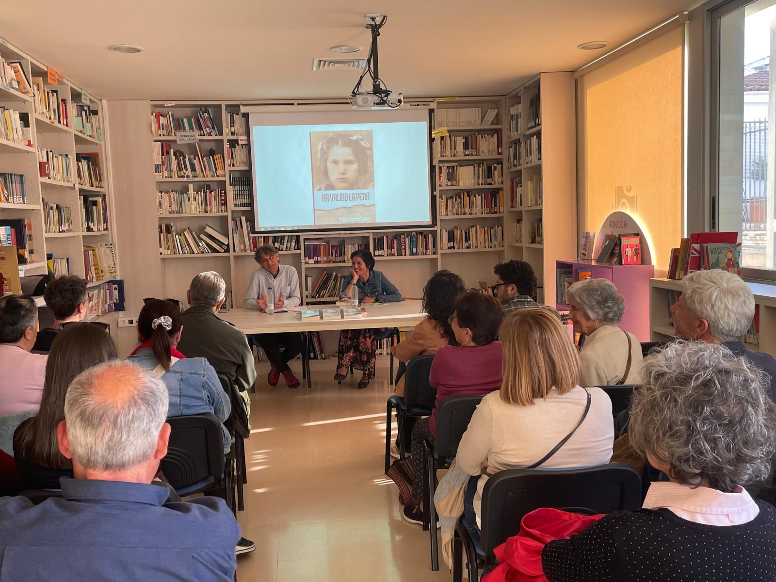 Gran éxito en la presentación de la obra literaria