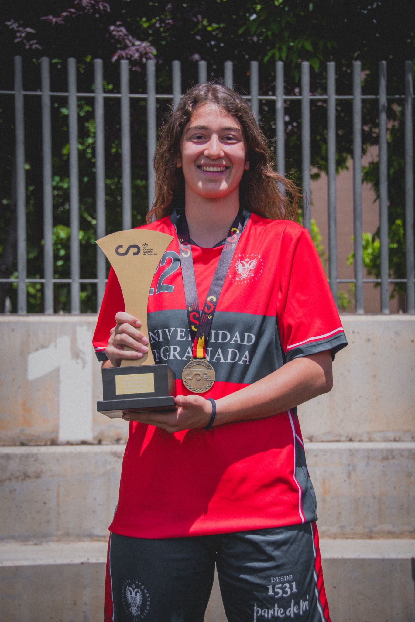 Adela Cuenca Molina se proclama campeona de España con el equipo de fútbol femenino de la UGR