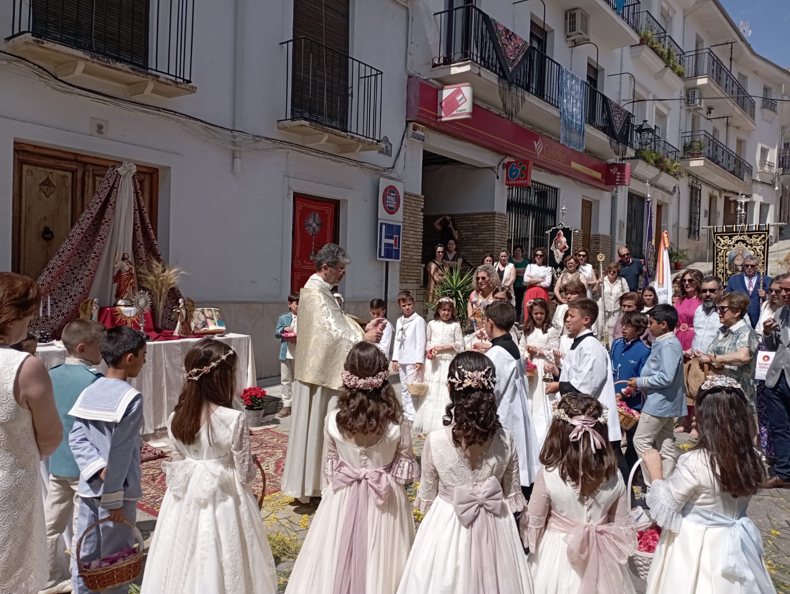 Celebración del Corpus Christi en Almedinilla