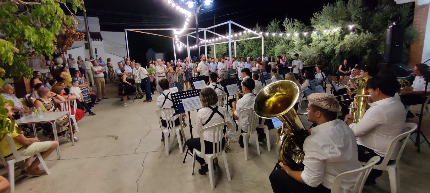 Pasado el ecuador del ciclo de conciertos de pasodobles de la banda municipal de música de Almedinilla
