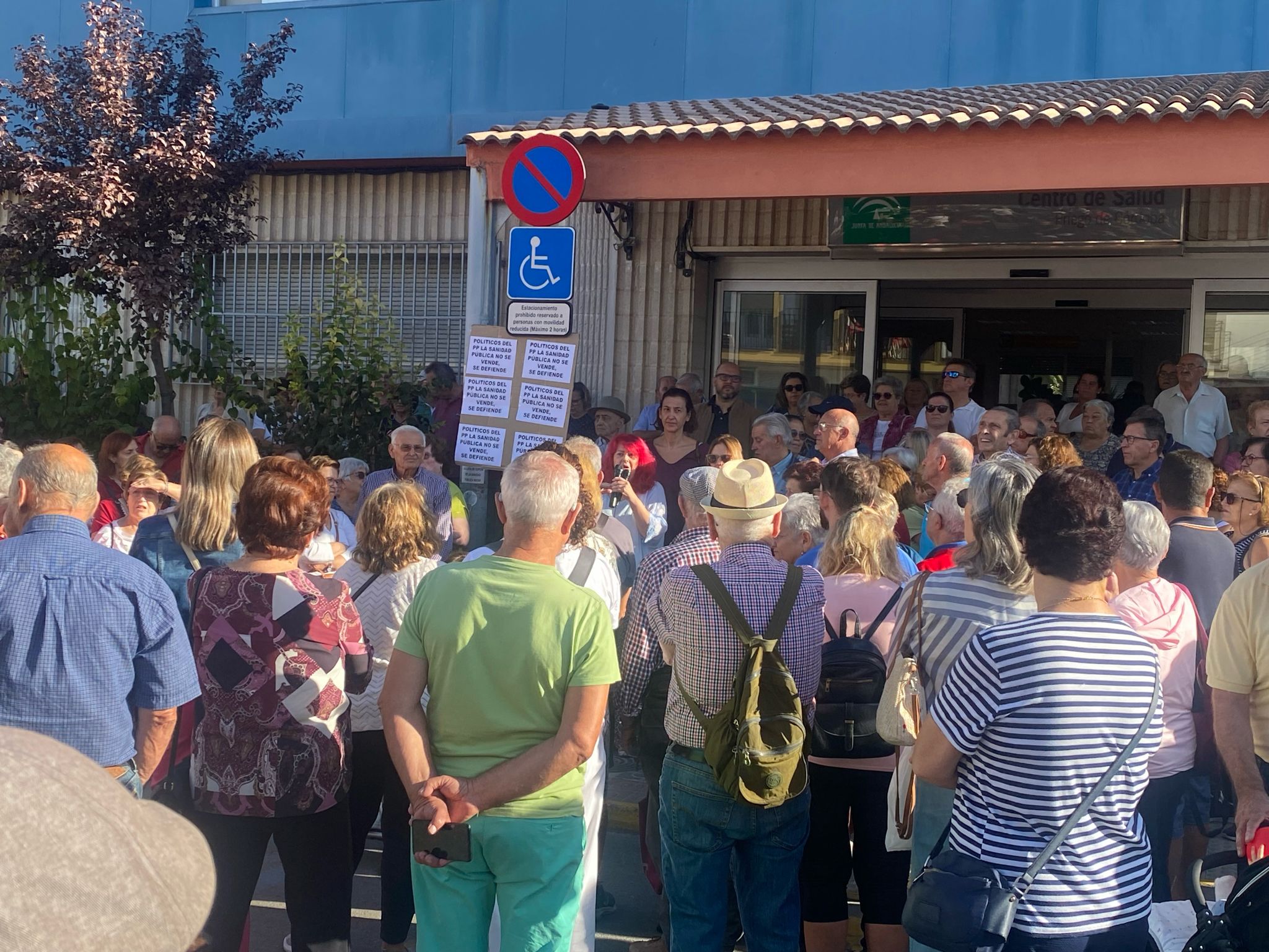 Defendiendo la sanidad en los pueblos de la comarca con la Marea Blanca