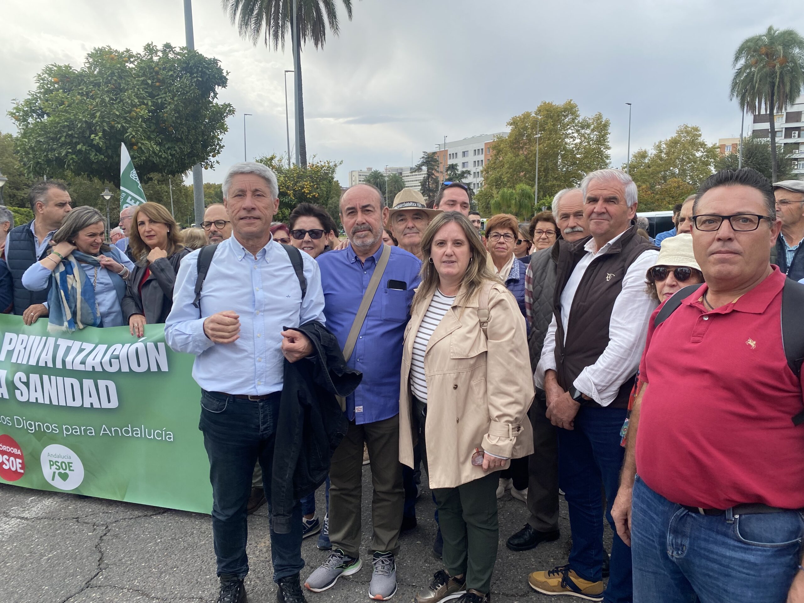 Almedinilla se suma a la plataforma marea blanca: “No te quedes parado , muévete por tu salud. Los recortes en sanidad matan”.