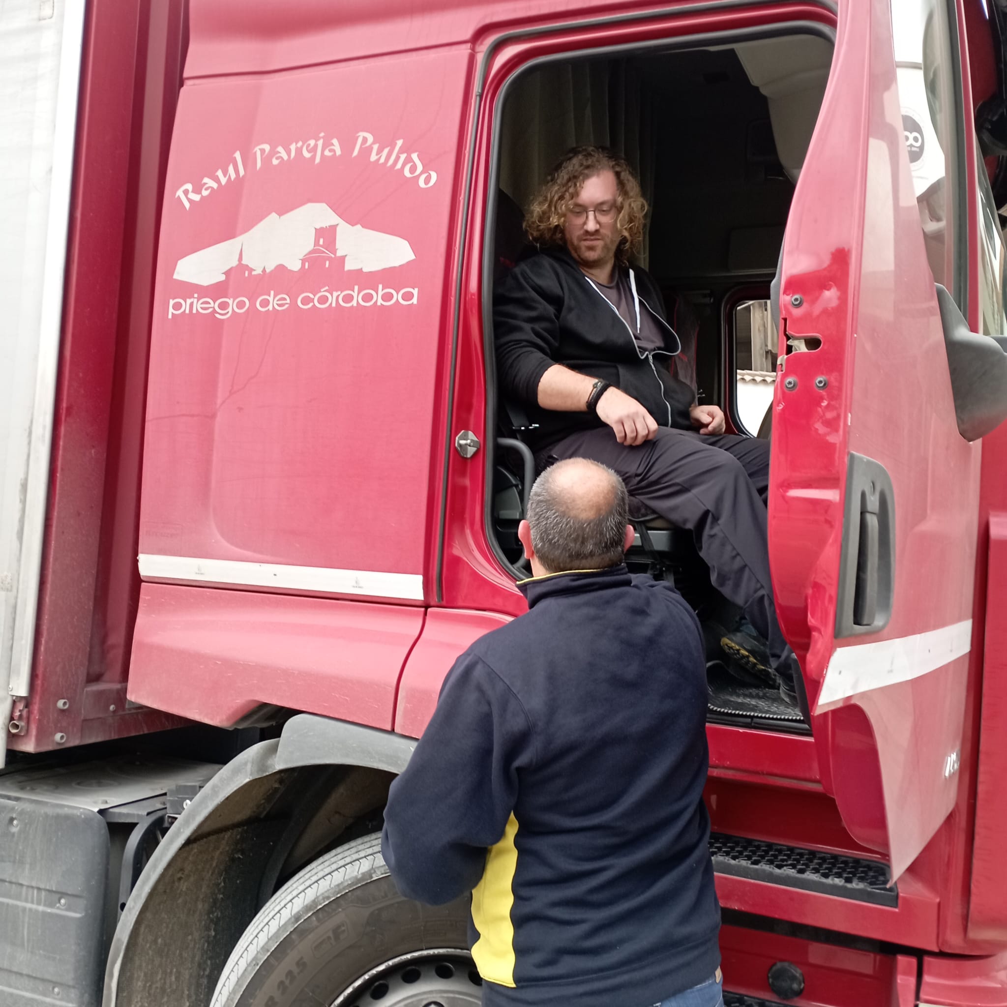 Las donaciones de Almedinilla llegan a Valencia