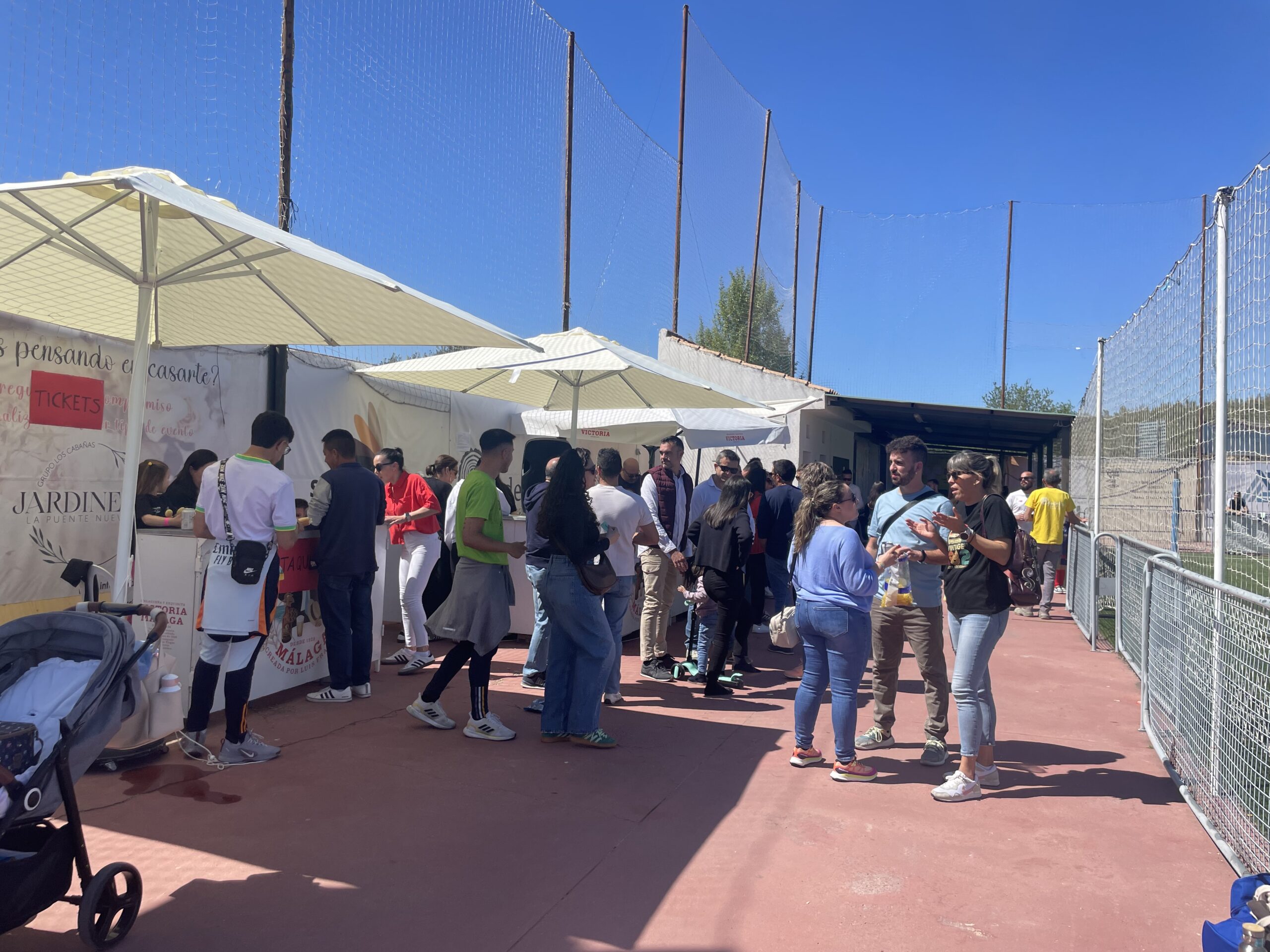 El AMPA de Almedinilla cierra la semana del menor con una gran paella de convivencia.