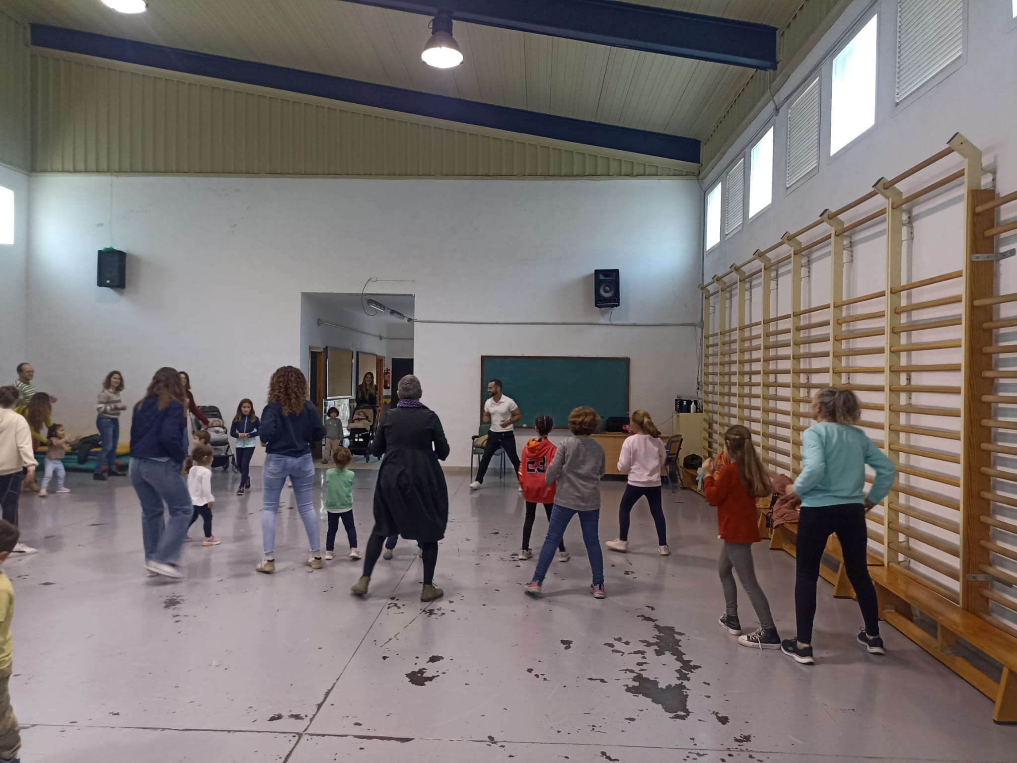 Tarde de ritmo y alegría en la Semana del Menor