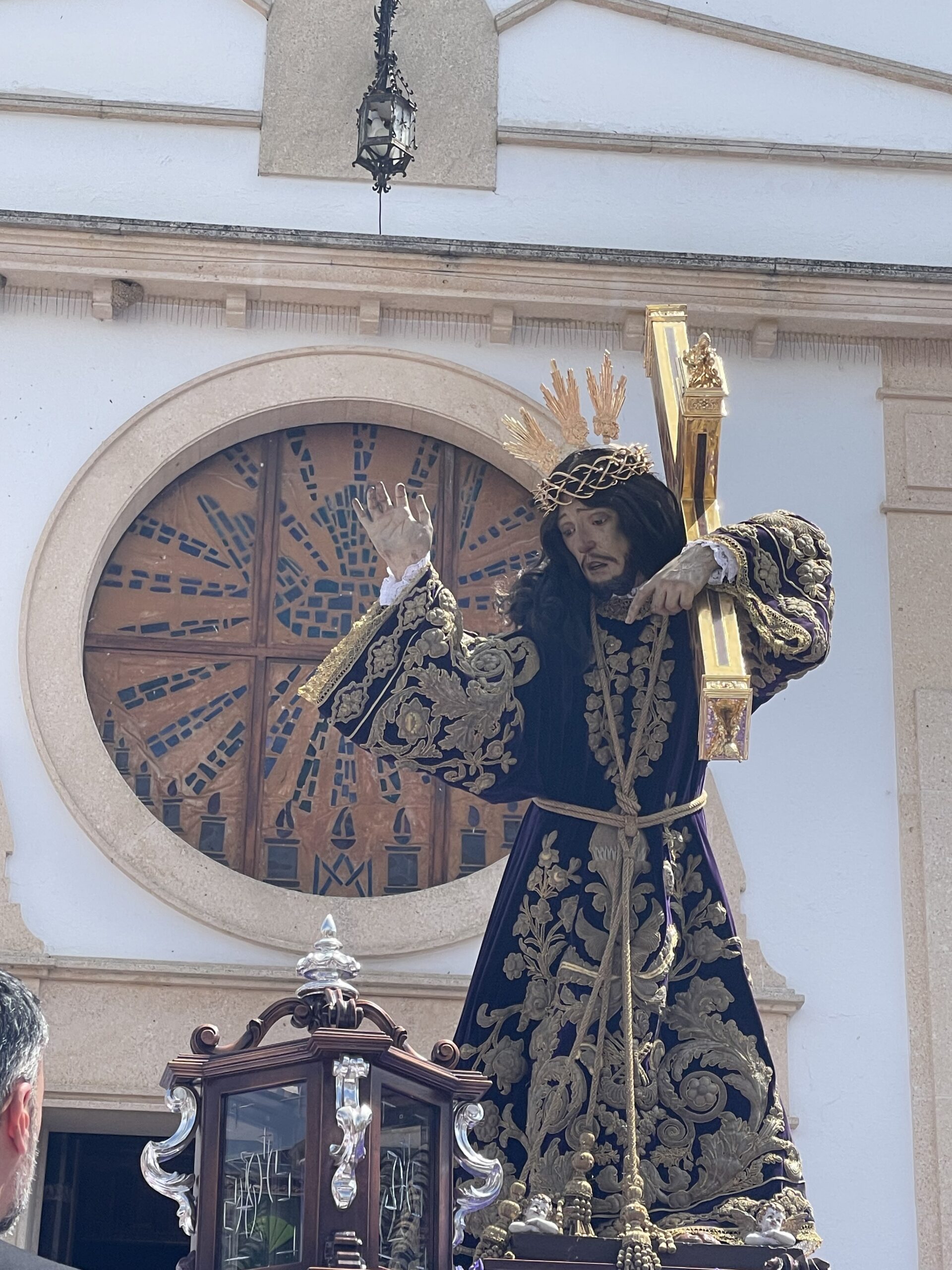 Emotiva procesión en Almedinilla con Nuestro Padre Jesús Nazareno y la Virgen de los Dolores