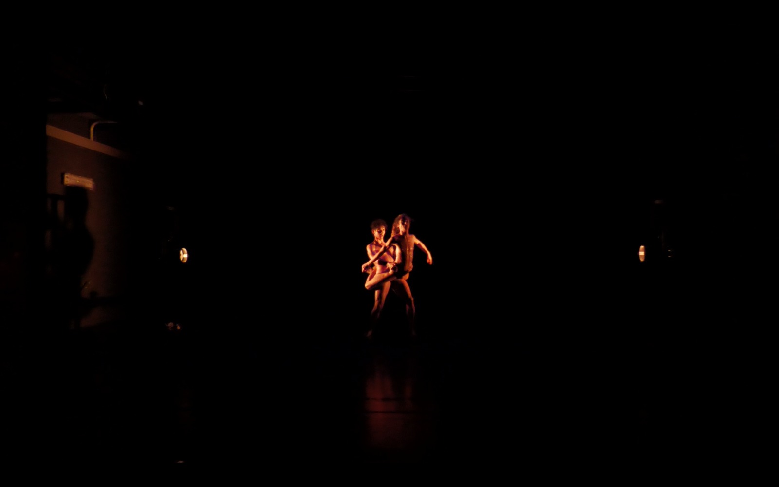 Crónica de Primera Persona del Plural — Un viaje al alma a través de la danza en Almedinilla
