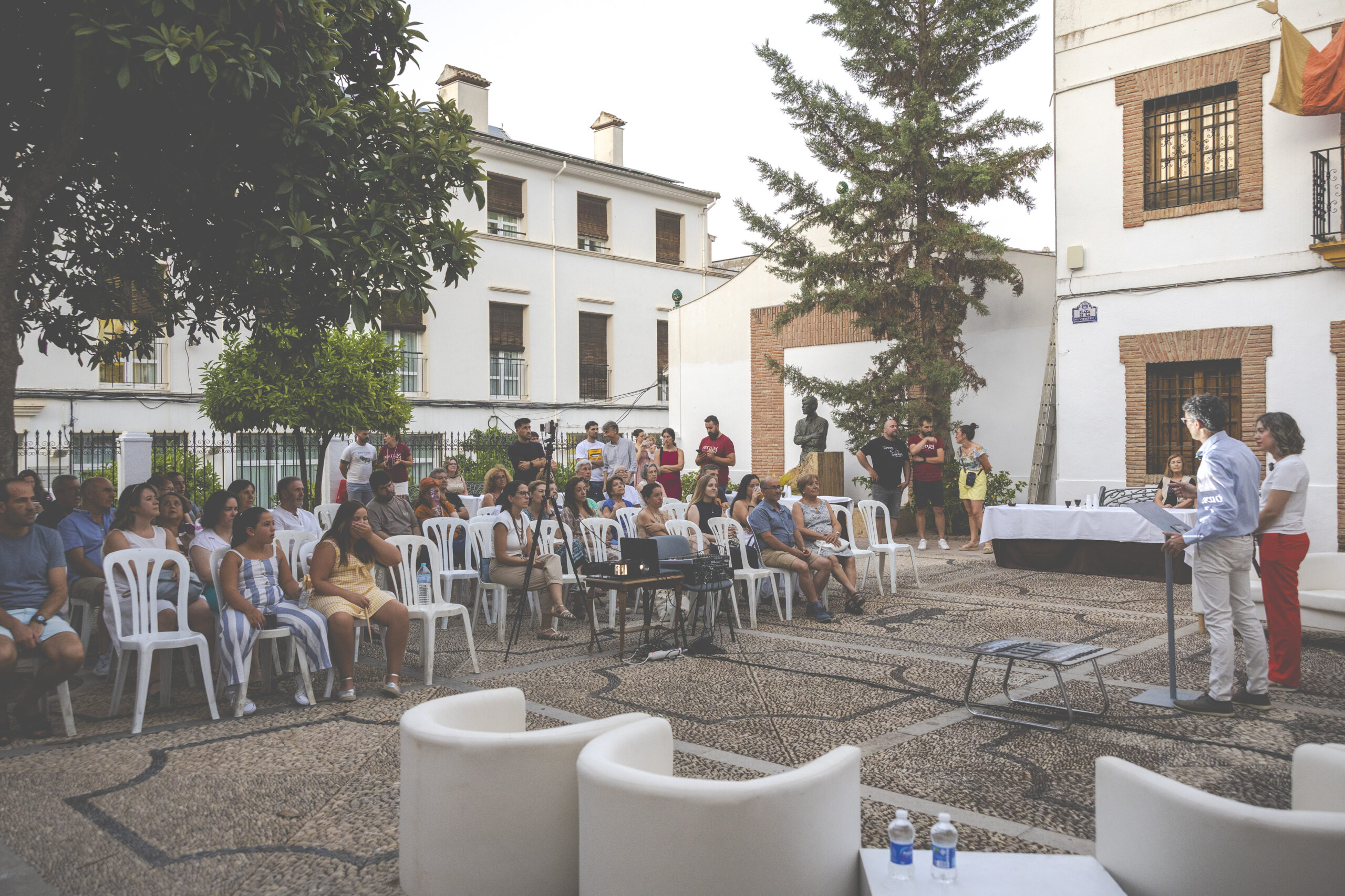 “FESTUM 2025 abre sus puertas en Almedinilla con historia, tertulia y sabor romano”