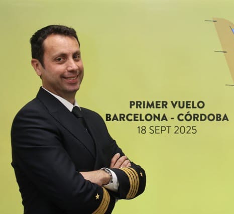 Nuestro paisano Antonio José Roldán Gordo estrena ruta aérea Barcelona-Córdoba. Enhorabuena