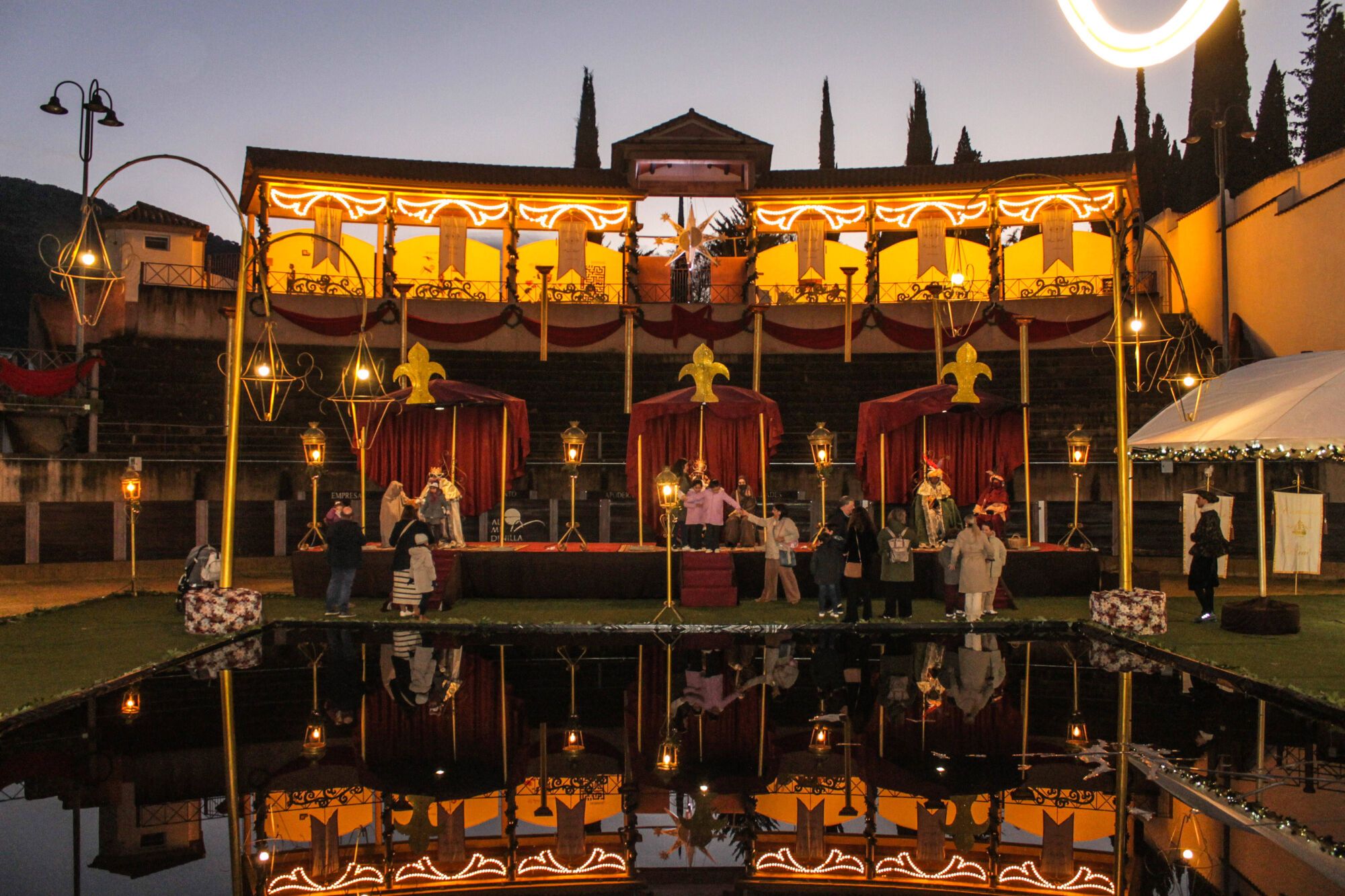 El Palacio Real de Almedinilla se transforma en plató de una ambiciosa serie de Netflix