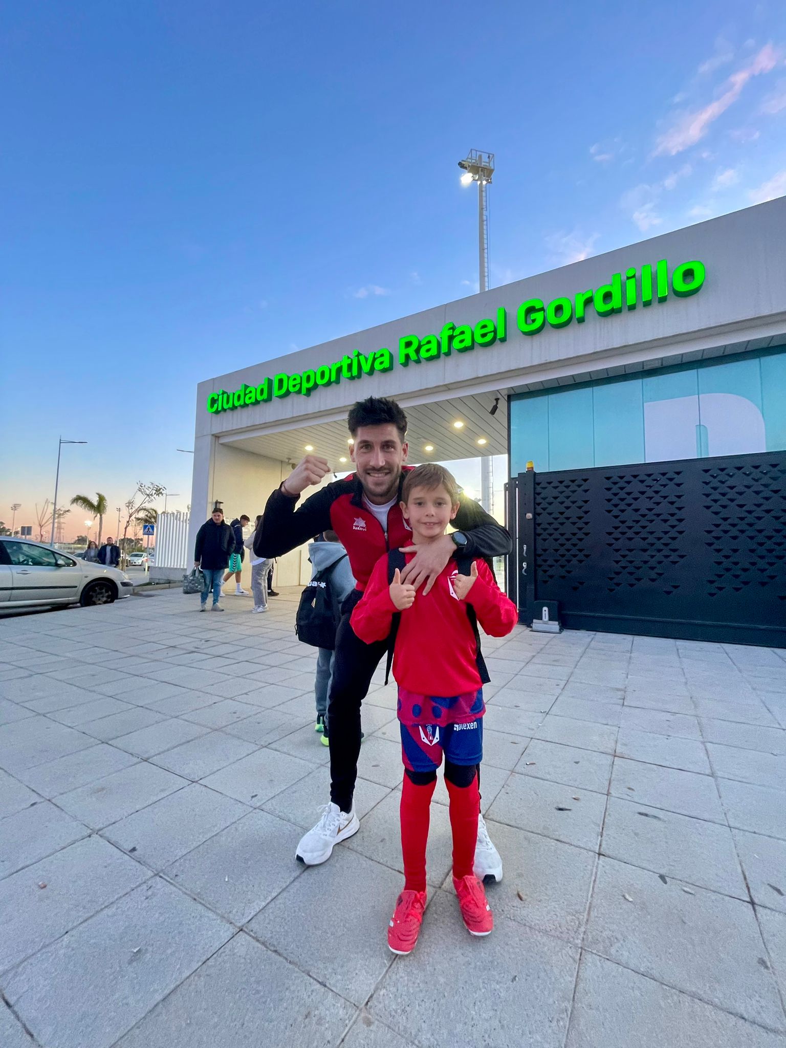 Gonzalo, orgullo prebenjamín: nuestro pequeño futbolista deja huella en la cantera del Real Betis